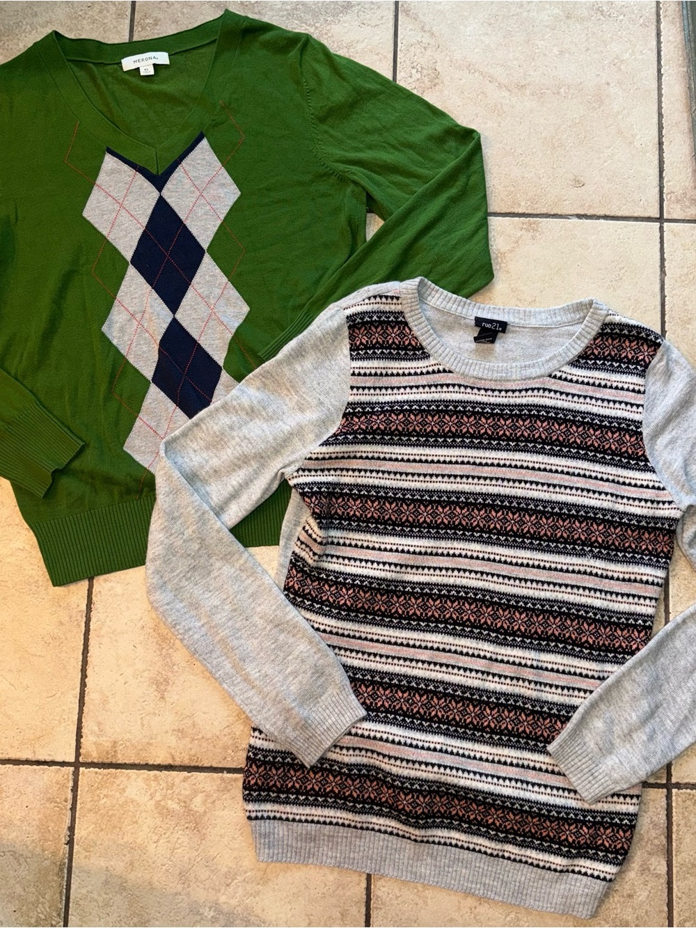 Green Argyle V-Neck Sweater - Women's Lightweight Knit size XL